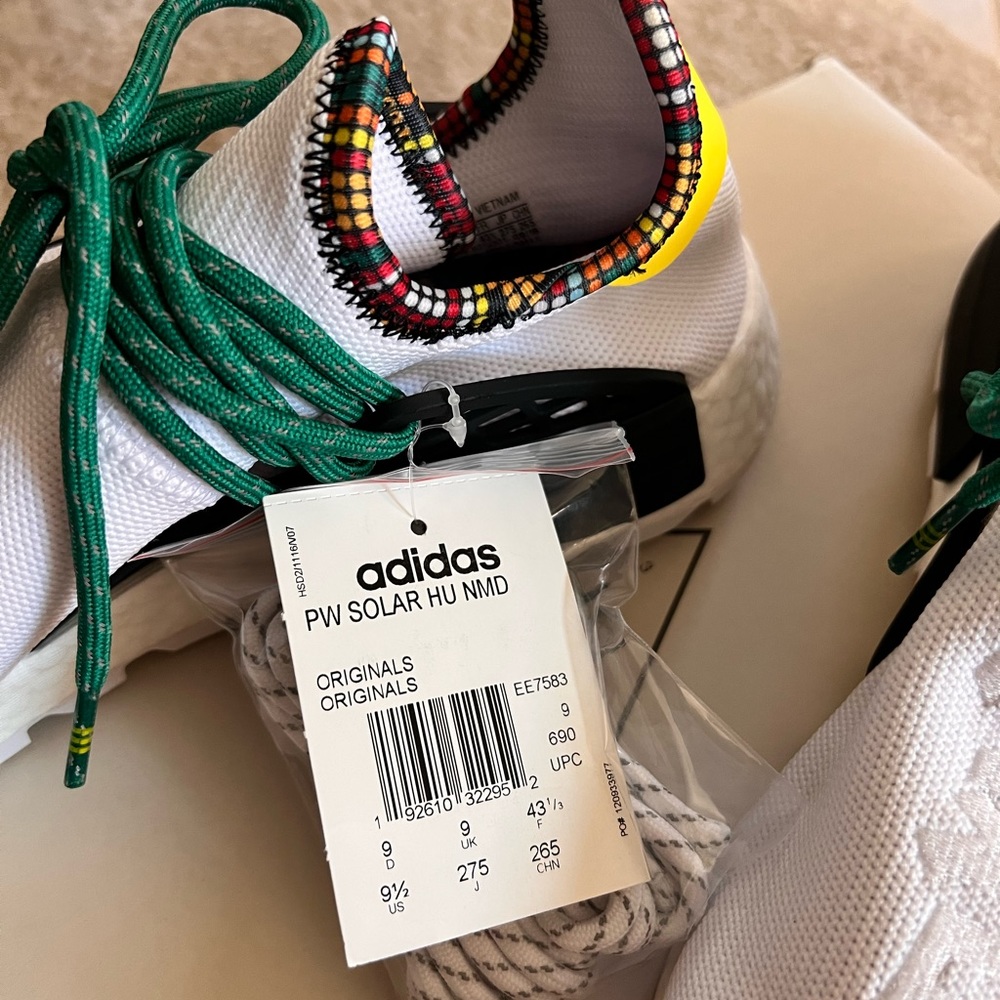 Pharrell Williams x Adidas HU NMD - Picture 2 of 4